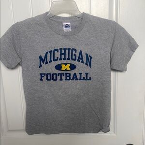 3/$15🎉 Kids Gray Michigan Football T-Shirt M